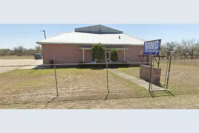 1111 E Avenue D Avenue, Kingsville, TX 78363 - Photo 1