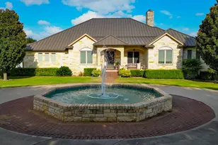 1621 Legends Pkwy, Kingsland, TX 78639 - Photo 2