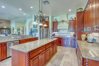 1621 Legends Parkway, Kingsland, TX 78639 - Photo 8