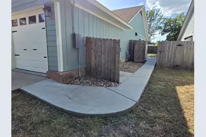 11704 Tanglebriar Trail, Austin, TX 78750 - Photo 38