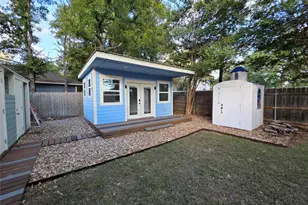 11704 Tanglebriar Trail, Austin, TX 78750 - Photo 10