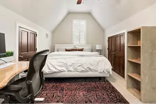 404 W 41st St, Austin, TX 78751 - Photo 38