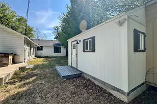 403 Lizzie St, Taylor, TX 76574 - Photo 24