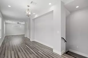 6109 Cherrylawn Cir, Austin, TX 78723 - Photo 16