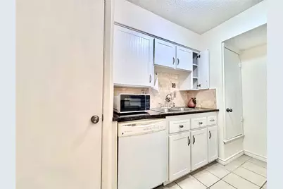 7407 Shadow Hill Drive, Austin, TX 78731 - Photo 4