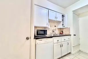 7407 Shadow Hill Dr, Austin, TX 78731 - Photo 4