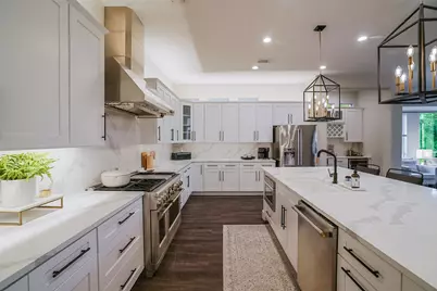 7412 Doswell Lane, Austin, TX 78739 - Photo 12