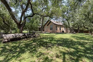 105 Bonnie Rose, Georgetown, TX 78633 - Photo 38