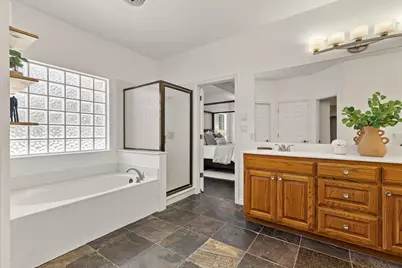 105 Bonnie Rose, Georgetown, TX 78633 - Photo 20