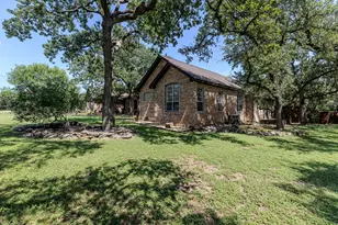 105 Bonnie Rose, Georgetown, TX 78633 - Photo 2