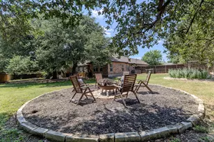 105 Bonnie Rose, Georgetown, TX 78633 - Photo 36