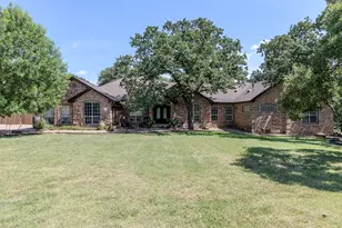 105 Bonnie Rose, Georgetown, TX 78633 - Photo 38