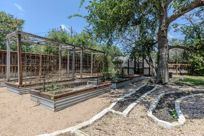 105 Bonnie Rose, Georgetown, TX 78633 - Photo 34