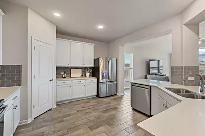 503 Hendelson Lane, Hutto, TX 78634 - Photo 10