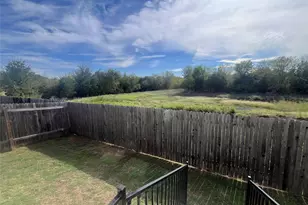 6021 Eden Dr, Austin, TX 78747 - Photo 2