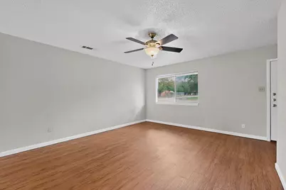 6204 Shadow Bend, Austin, TX 78745 - Photo 8
