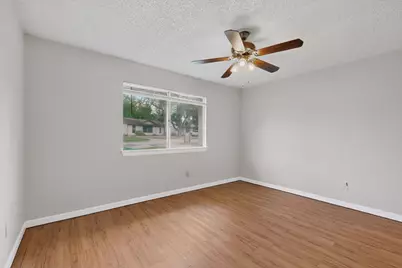 6204 Shadow Bend, Austin, TX 78745 - Photo 22