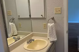 6204 Shadow Bend, Austin, TX 78745 - Photo 10