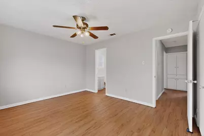 6204 Shadow Bend, Austin, TX 78745 - Photo 14