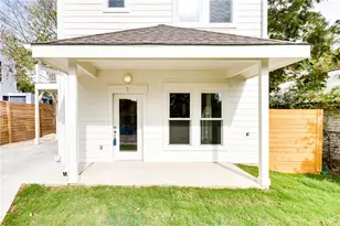 1906 E 17th St, Austin, TX 78702 - Photo 4