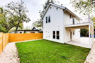 1906 E 17th St, Austin, TX 78702 - Photo 6