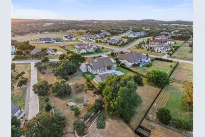 649 Bunker Ranch Boulevard, Dripping Springs, TX 78620 - Photo 34