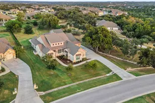 649 Bunker Rnch Blvd, Dripping Springs, TX 78620 - Photo 2