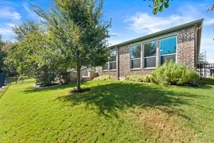 111 Cathedral Mountain Pass, Georgetown, TX 78633 - Photo 32