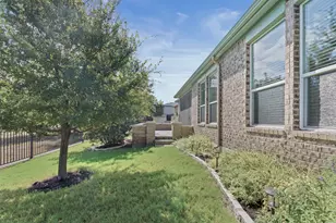 111 Cathedral Mountain Pass, Georgetown, TX 78633 - Photo 32