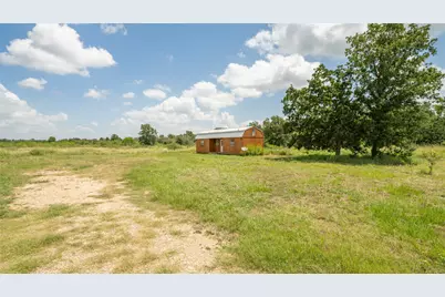 5672 County Road 314, Rockdale, TX 76567 - Photo 14