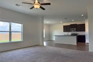 18304 Speculator Ln, Elgin, TX 78621 - Photo 8