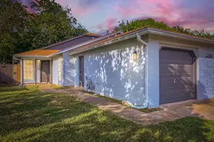 11904 Sunhillow Bend, Austin, TX 78758 - Photo 2