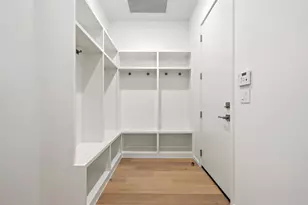 2704 Mountain Laurel Dr, Austin, TX 78703 - Photo 32