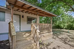 933 Haynes St, San Marcos, TX 78666 - Photo 20
