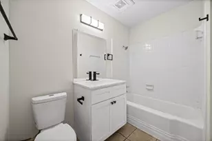 933 Haynes St, San Marcos, TX 78666 - Photo 14
