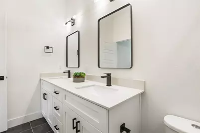 1811 Webberville Road #1209, Austin, TX 78721 - Photo 16