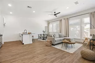 1811 Webberville Rd, Austin, TX 78721 - Photo 2