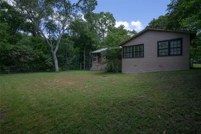 1811 E 39th Street, Austin, TX 78751 - Photo 32