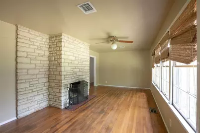 1811 E 39th Street, Austin, TX 78751 - Photo 4