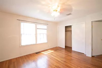 1811 E 39th Street, Austin, TX 78751 - Photo 24