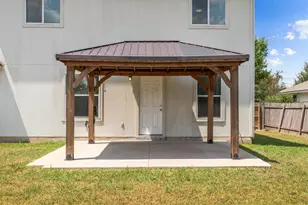 205 Stewart Dr, Hutto, TX 78634 - Photo 12