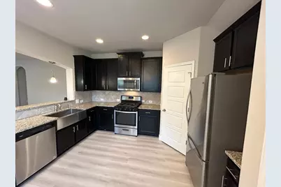 197 Limerick Road, Buda, TX 78610 - Photo 4