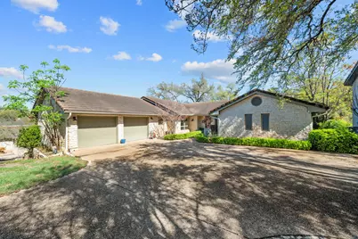 604 Rolling Green Drive, Lakeway, TX 78734 - Photo 4