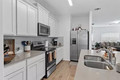 129 Rowdy Yates Way, Jarrell, TX 76537 - Photo 10