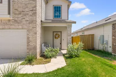 129 Rowdy Yates Way, Jarrell, TX 76537 - Photo 2