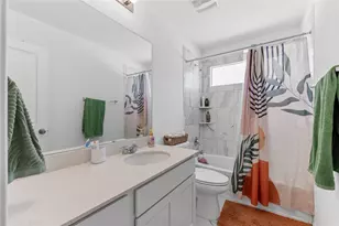 129 Rowdy Yates Wy, Jarrell, TX 76537 - Photo 34