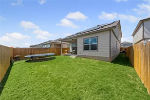 129 Rowdy Yates Wy, Jarrell, TX 76537 - Photo 36