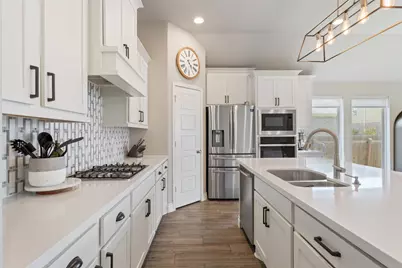 313 Glen Arbor Drive, Liberty Hill, TX 78642 - Photo 6