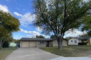 8515 Burrell Dr, Austin, TX 78757 - Photo 2