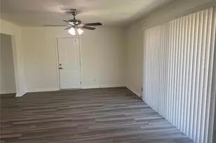 8515 Burrell Dr, Austin, TX 78757 - Photo 18
